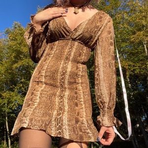 Missguided Snake Print Smocked Chiffon Dress